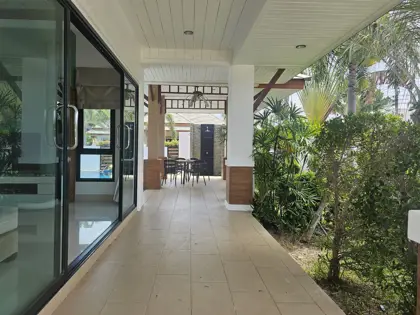 Baan Dusit Pattaya Lake 4 Bedroom for sale