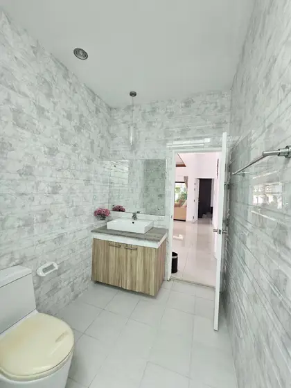 Baan Dusit Pattaya Lake 4 Bedroom for sale