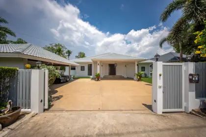 1 Story in Nongmaikaen12, 4 Bedroom for sale