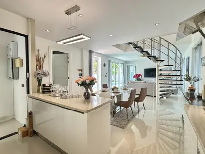 Plam Oasis Villa 4 Bedroom for sale