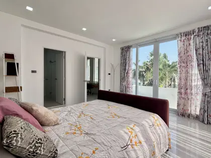 Plam Oasis Villa 4 Bedroom for sale