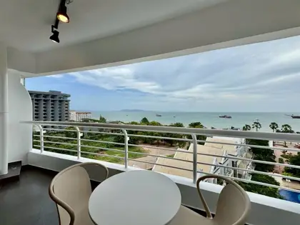 Metro-Jomtien Condotel for sale a condo located in a prime location next to the Jomtien Beach