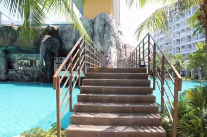 1 bed condo Jomtien for rent with underground parking . Luxurious open-air lobby areas, a fully-equipped gymnasium suite, and a relaxing massage and spa service