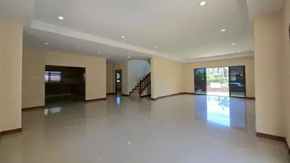 5 Bedroom Pool Villa East Pattaya with 3 bathroom land 209 sq.wah (800sq.m) Near Siam Country Club Golf Pattaya