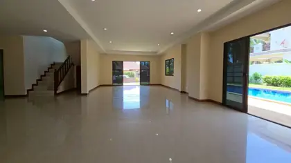 5 Bedroom Pool Villa East Pattaya with 3 bathroom land 209 sq.wah (800sq.m) Near Siam Country Club Golf Pattaya