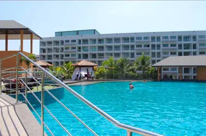 1 bed condo Jomtien for rent with underground parking . Luxurious open-air lobby areas, a fully-equipped gymnasium suite, and a relaxing massage and spa service