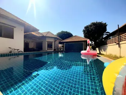 Pool Villa Near South Pattaya 3 Bedroom for sale
