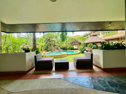 Executive Residence 1