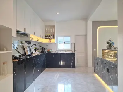 Maneeya Village, Chaiyaphruek 2 -3 Bedroom for rent