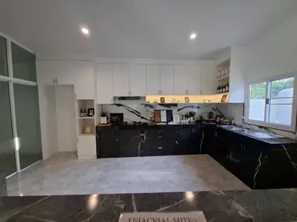 Maneeya Village, Chaiyaphruek 2 -3 Bedroom for rent