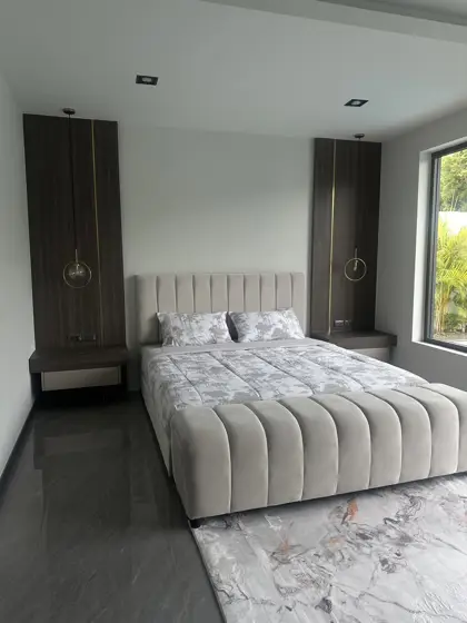 Mabrachan Lake Pool villa 4 Bedrooms – All with private en-suite bathrooms   • 1 Maid’s Room   • 6 Bathroom