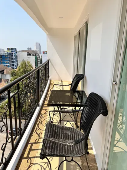 Tara court condo Pratumnak 1 Bedroom for sale