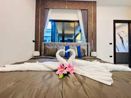 Luxury Modern Pool Villa in the prime Pong 3 Bedroom for sale