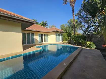 Luxury Pool Villa in Mabprachan 4 Bedroom