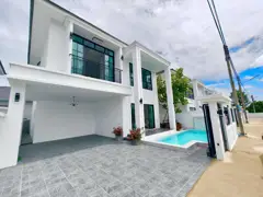 T.W. Garden Hill Sattahip 4 Bedroom house for rent