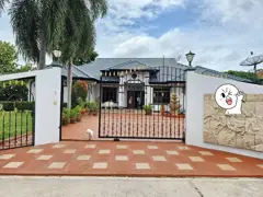 Elegant Single House with Swimming Pool Near Horseshoe Point for sale
