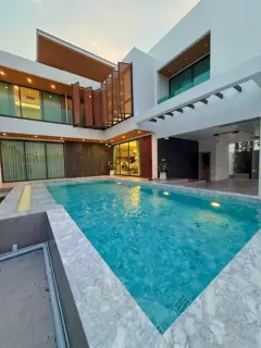 Pool Villa Near Jomtien Beach 4 Bedroom For rent