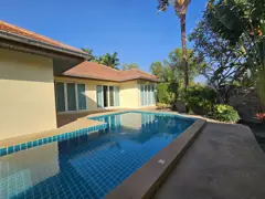 Luxury Pool Villa in Mabprachan 4 Bedroom for sale