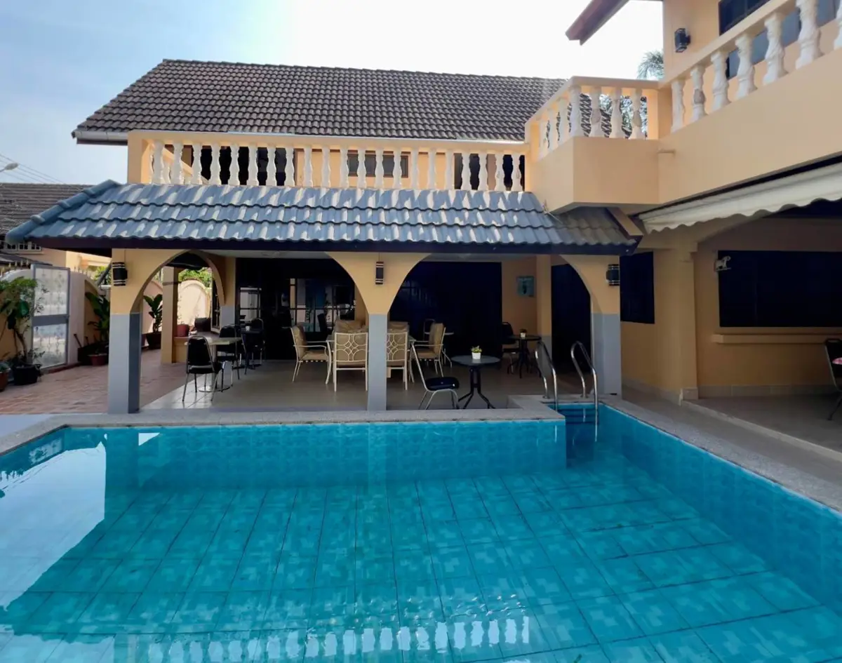 House at Soi Bongkot, Pattaya 12 Bedroom for sale