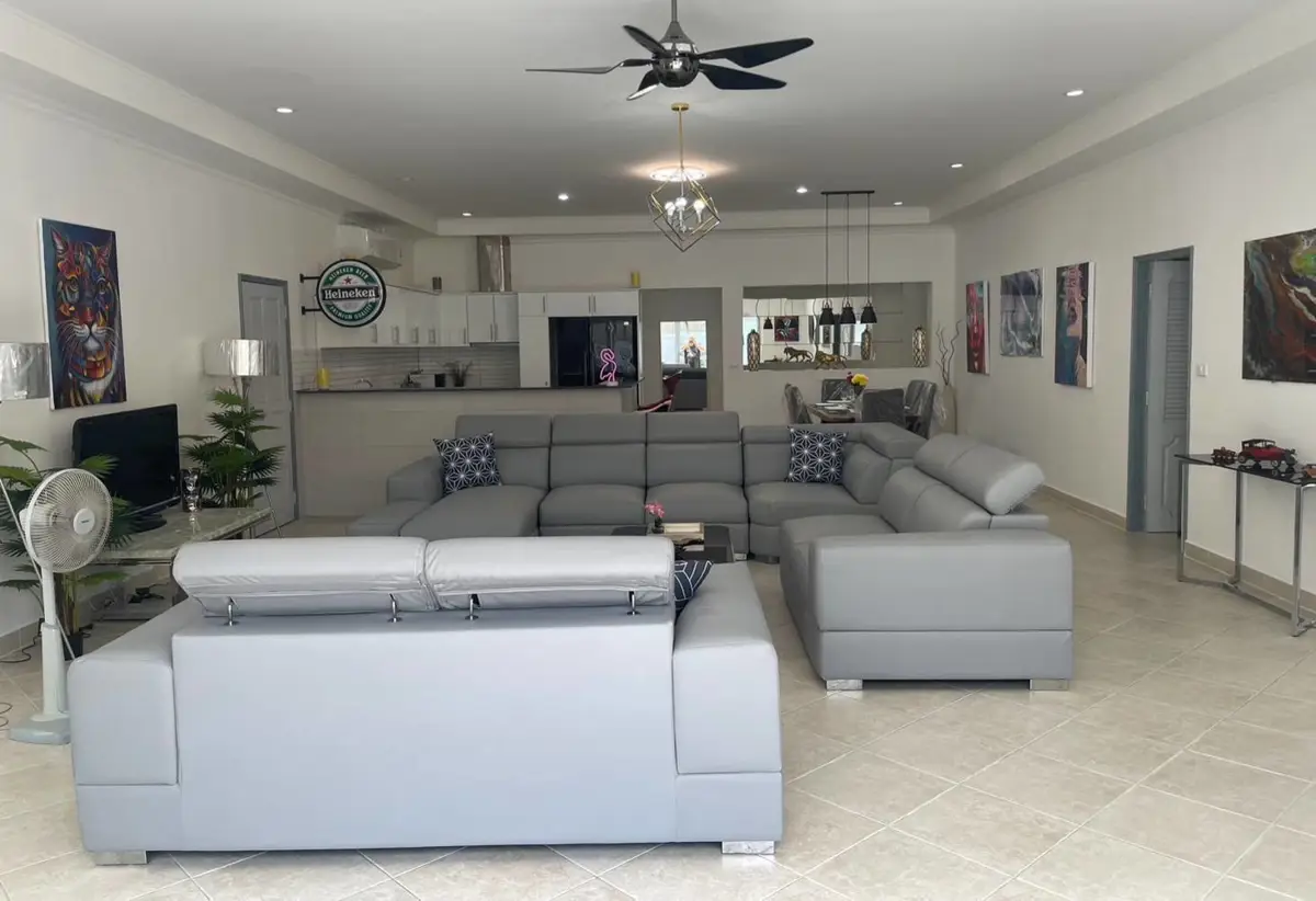 Majestic Residence, on Pratumnak 7 Bedroom for sale and rent