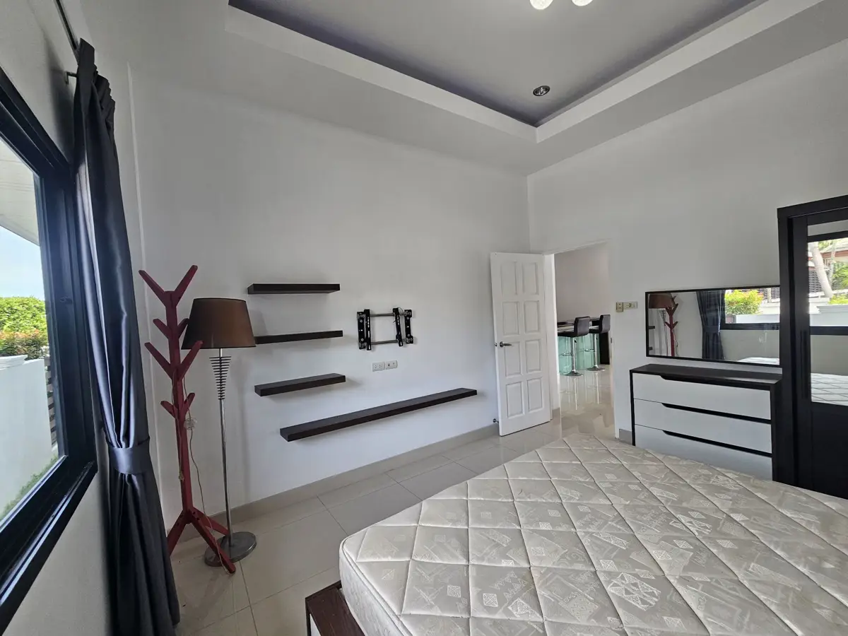 Baan Dusit Pattaya Lake 4 Bedroom for sale