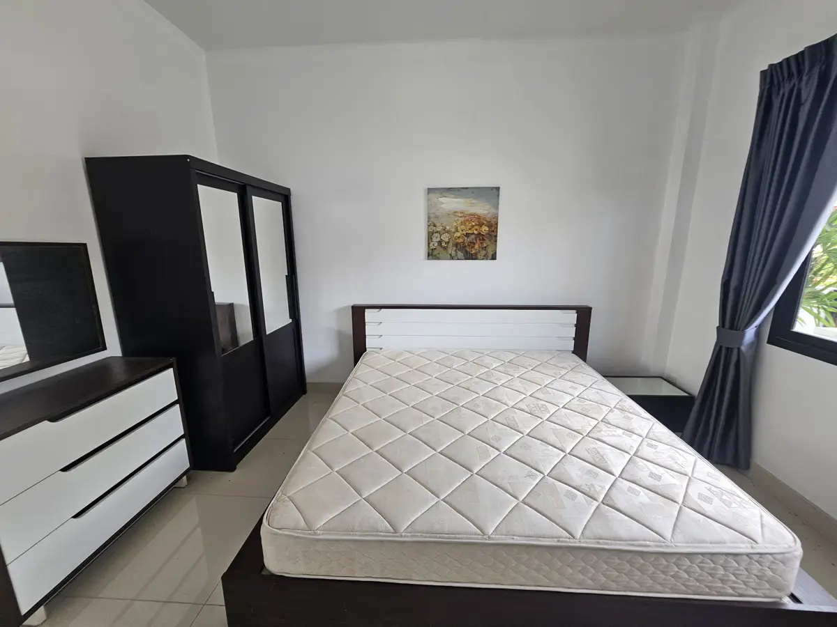 Baan Dusit Pattaya Lake 4 Bedroom for sale