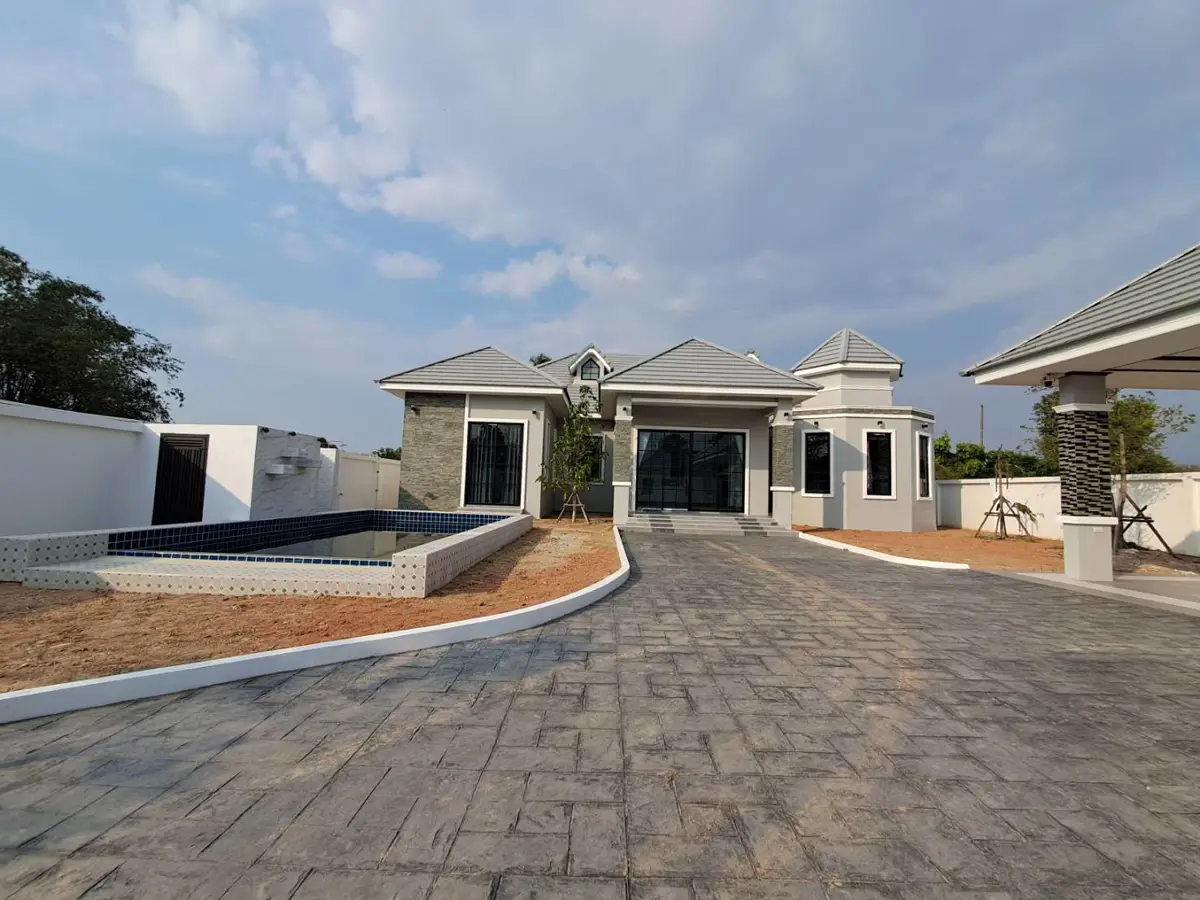 Kamnan Intersection House 4 Bedroom for sale