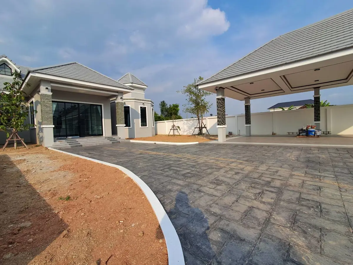 Kamnan Intersection House 4 Bedroom for sale