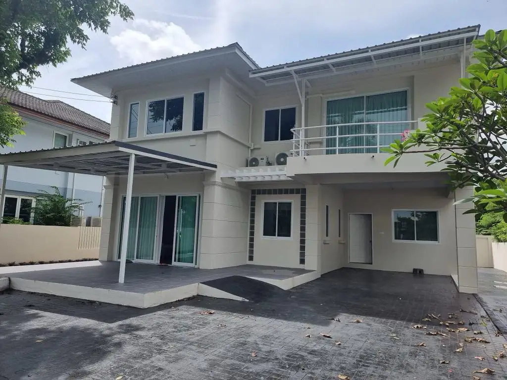2-storey detached house, Soi Siam Country 3 Bed 