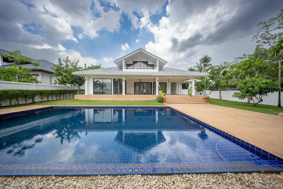 Pool Villa in Nongmaikaen12, 4 Bedroom for sale