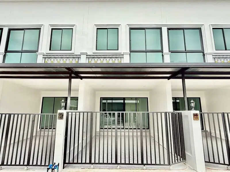Modern Townhomes-Rattanakorn Village17,2 Bedroom for sale