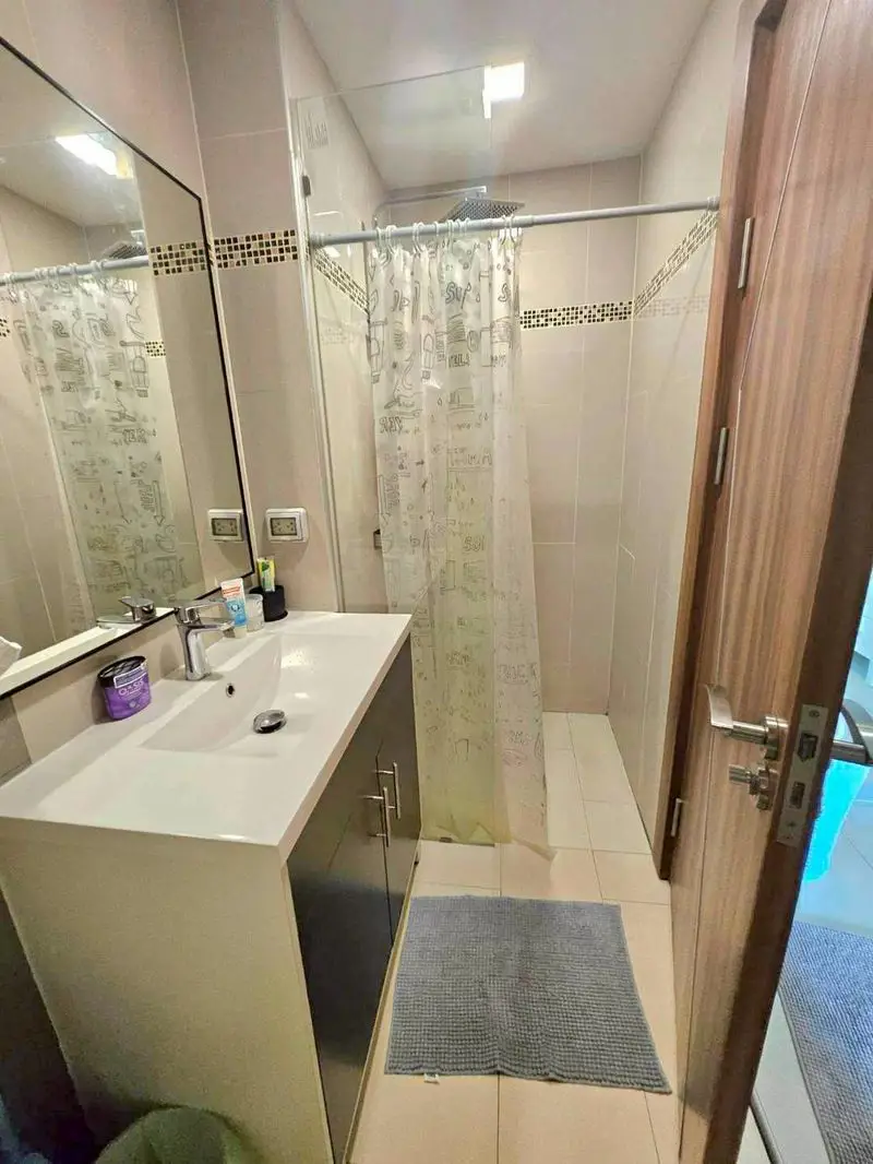 1 bed condo Jomtien for rent with underground parking . Luxurious open-air lobby areas, a fully-equipped gymnasium suite, and a relaxing massage and spa service