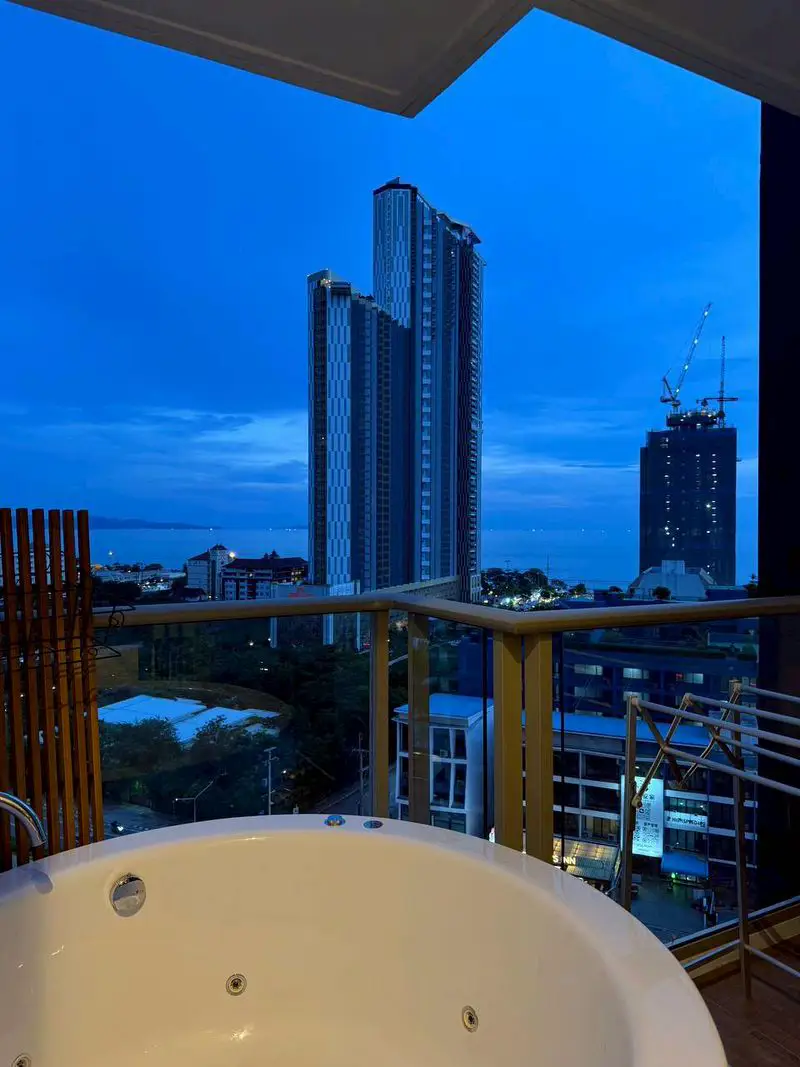The Riviera Ocean Drive 1 Bedroom for rent
