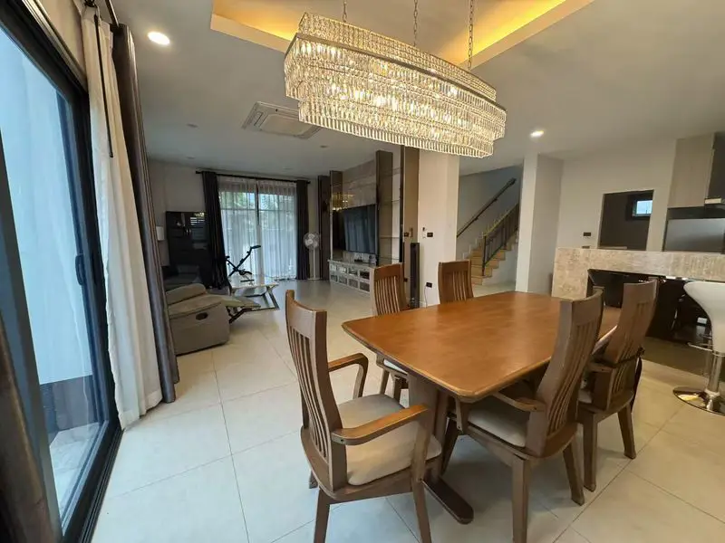 Pattaya Prime Near Regents School  3 bedrooms 4 bathrooms Fully Furnished Land 247 sqm