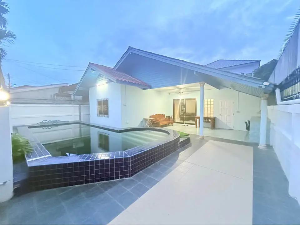 Pool Villa Thepprasit Soi 8-3 Bedroom for rent