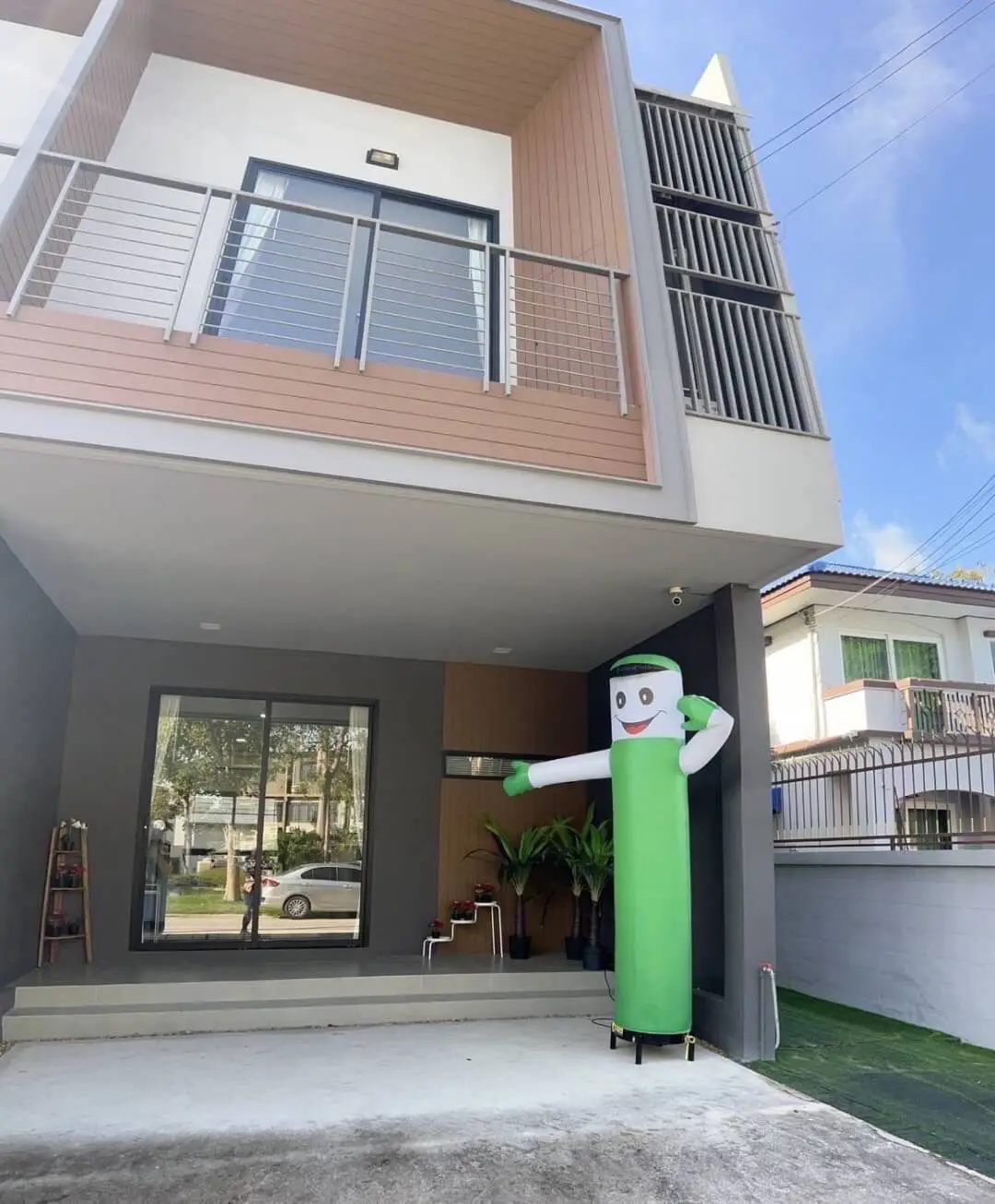 3-storey townhouse 3 Bedroom for rent