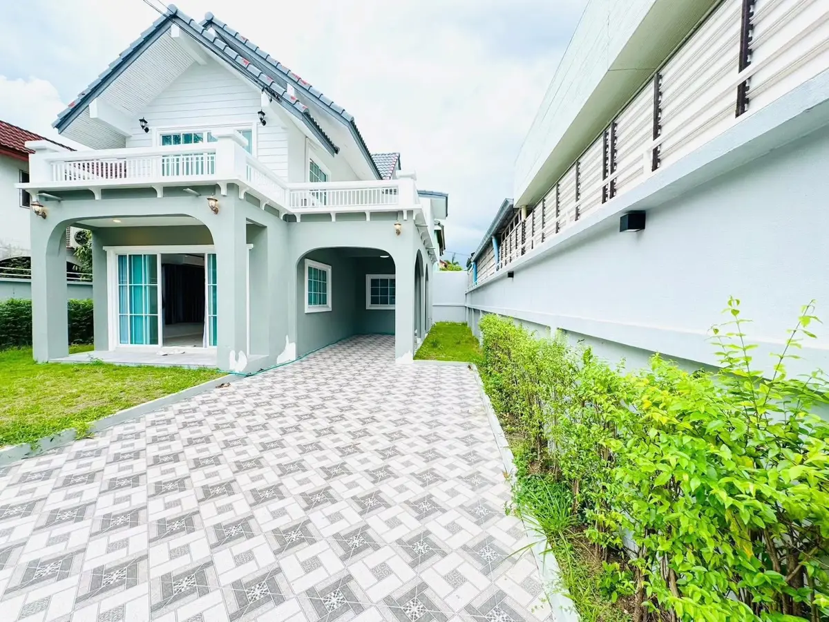 Home in Banglamung - 4 Bedrooms, Fully Furnished for sale