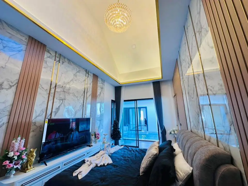 Luxury Modern Pool Villa in the prime Pong 3 Bedroom for sale