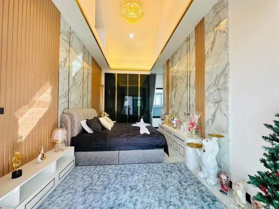 Luxury Modern Pool Villa in the prime Pong 3 Bedroom for sale