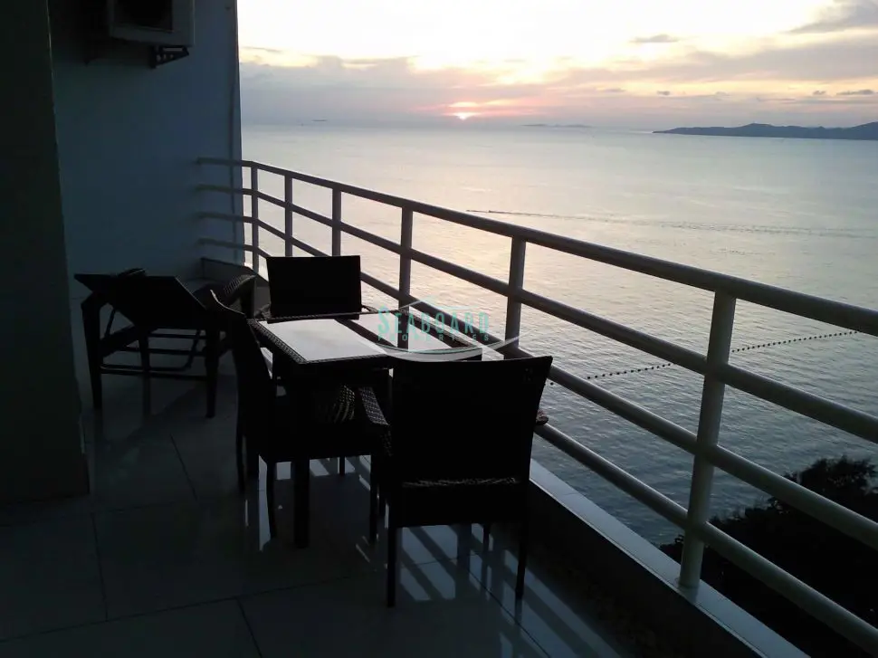 View Talay 7 Condo Seaview balcony