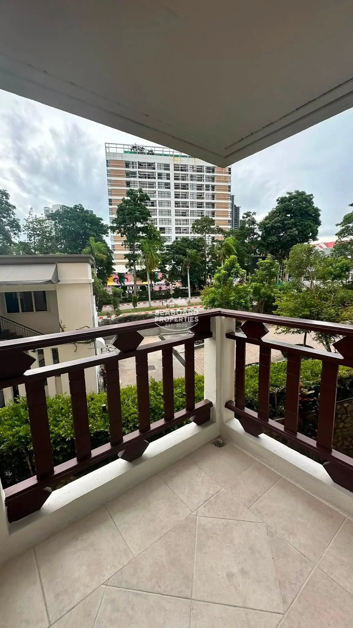 Royal Hill Resort - Private Outdoor Balcony - Seaboard Properties Pattaya