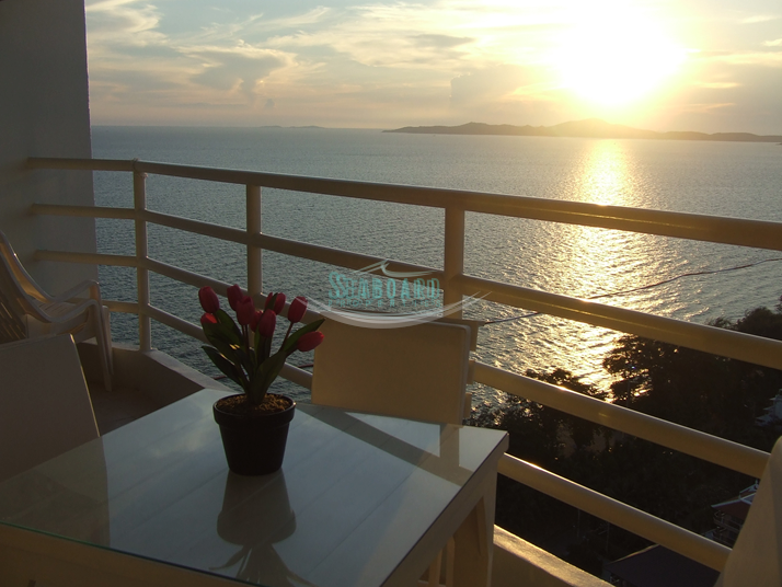 View Talay 7 Seaview Balcony