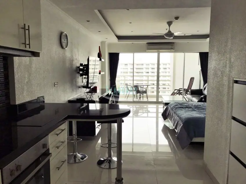 Jomtien Beach apartment rent