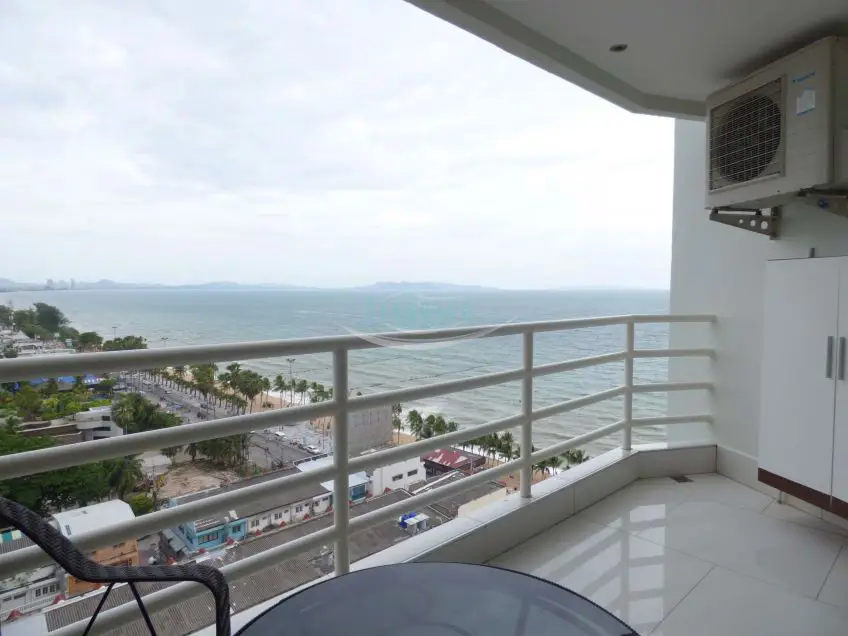 View Talay 7 Seaview Balcony