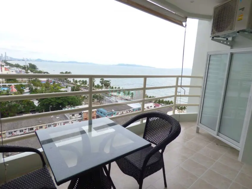 View Talay 7 Seaview Balcony