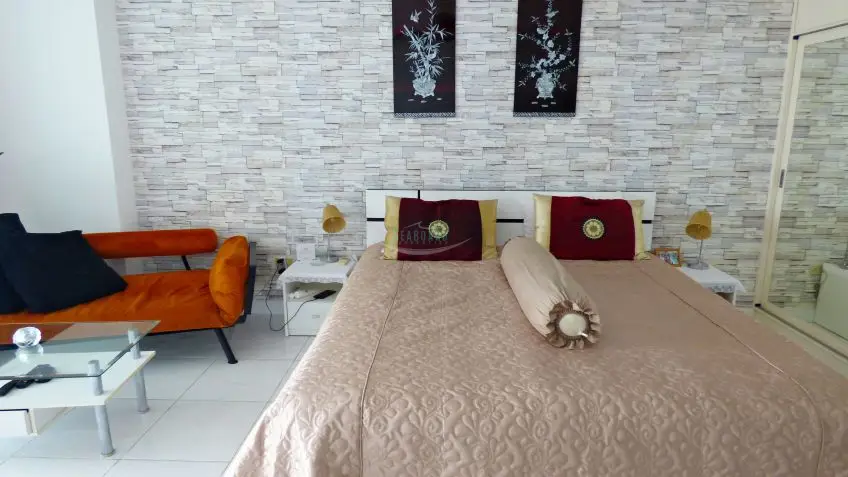 Long term Rent Studio Apartment Pattaya Thailand