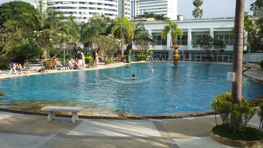 View  Talay 7 Condo communal swimming pool