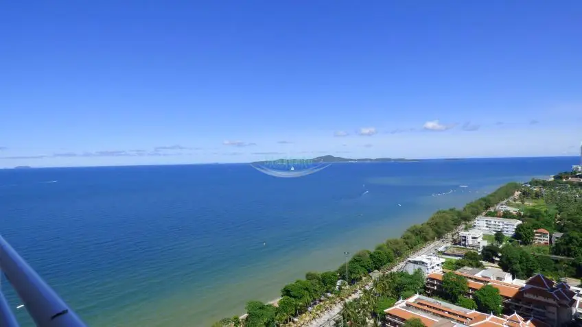 Jomtien Ocean-view Condo 