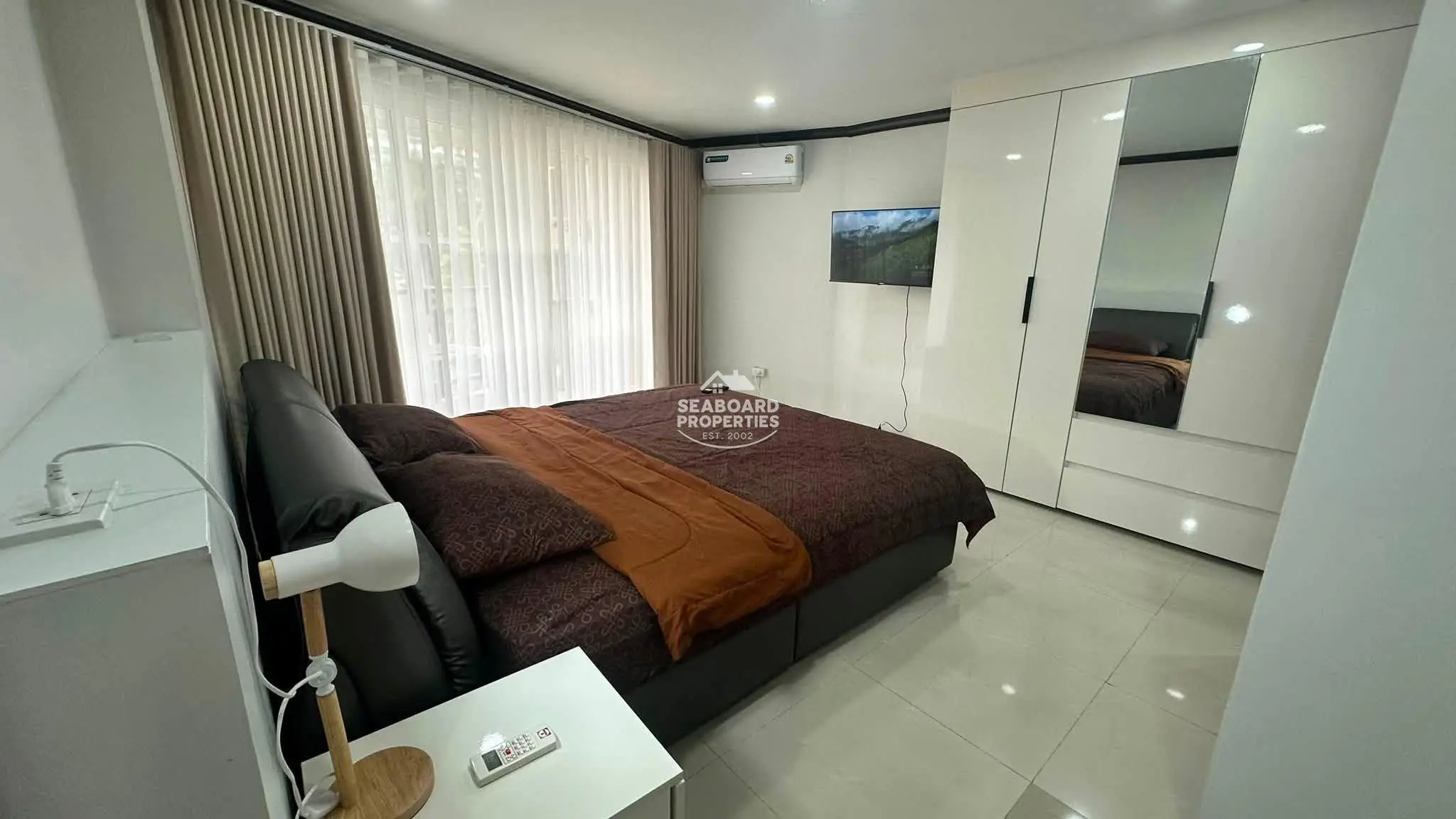 Royal Hill Resort - Master Bedroom Suite - Seaboard Properties Pattaya