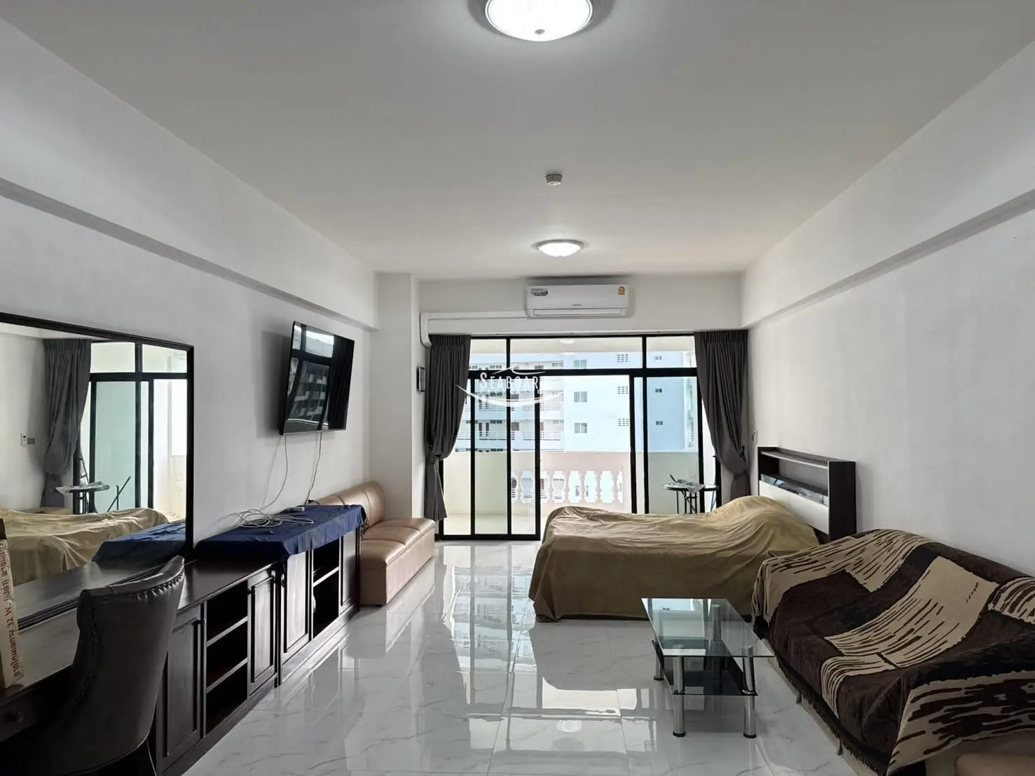 Jomtien Complex  Condominium for Rent in Jomtien Beach